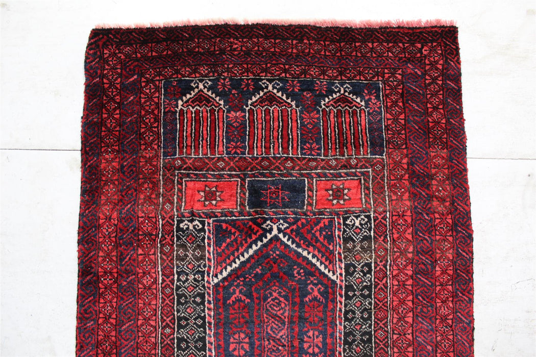Traditional Vintage Geometric Handmade Oriental Small Wool Rug 82cm x 115cm top view homelooks.com