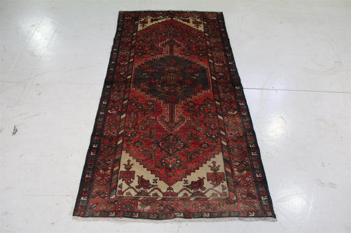Traditional Antique Red Medallion Handmade Small Wool Rug 108cm x 187cm homelooks.com