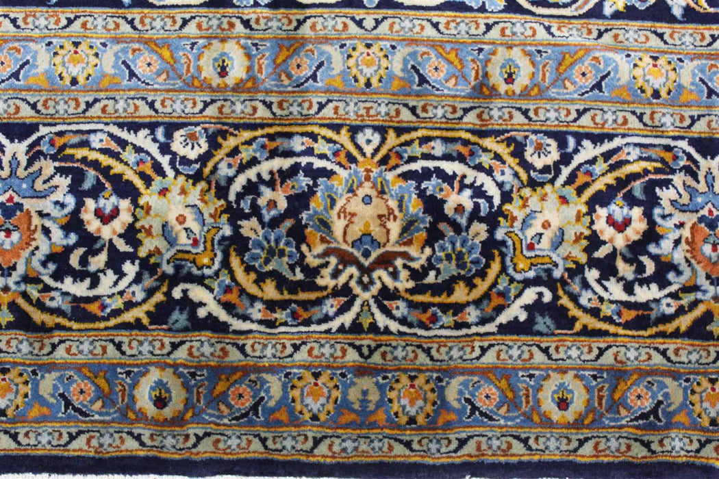 Lovely Traditional Vintage Navy Blue Handmade Oriental Wool Rug 312 X 435 cm edge design details www.homelooks.com 