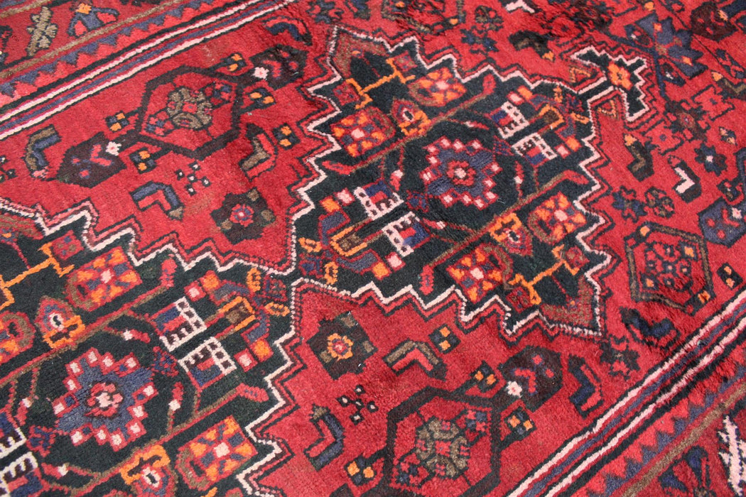 Traditional Antique Oriental Red Medallion Handmade Wool Rug 103cm x 220cm medallion over-view homelooks.com