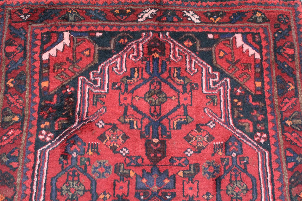 Traditional Antique Oriental Red Medallion Handmade Wool Rug 103cm x 220cm design details homelooks.com
