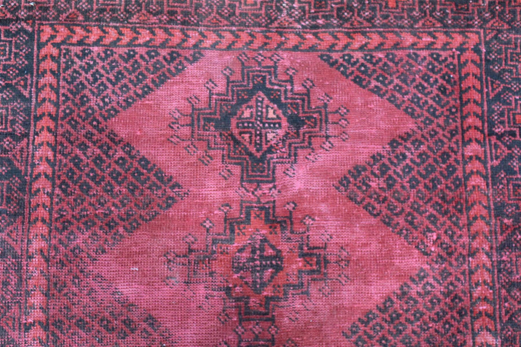 Traditional Vintage Red Multi Medallion Handmade Wool Rug 96cm x 180cm edge view homelooks.com