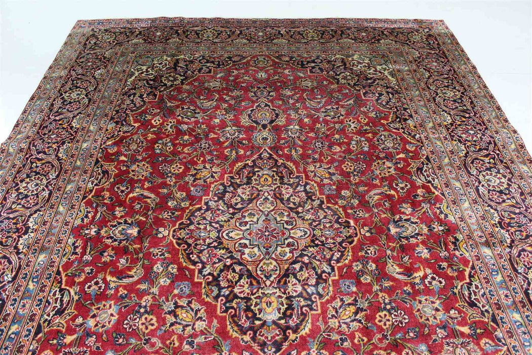 Classic Traditional Red Medallion Vintage Handmade Oriental Rug 245 X 347 cm top view www.homelooks.com