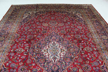 Classic Red Traditional Vintage Medallion Handmade Wool Rug 287 X 398 cm top view www.homelooks.com
