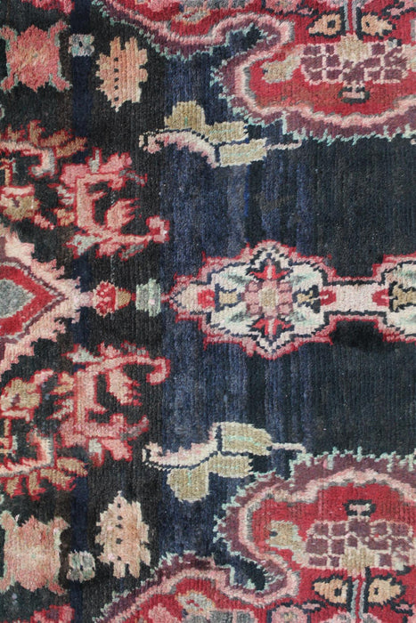 Traditional Antique Black & Red Medallion Handmade Wool Runner 90 x 255 cm design detail homelooks.com