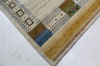 Gorgeous Traditional Antique Cream Boarder Handmade Rug corner view www.homelooks.com