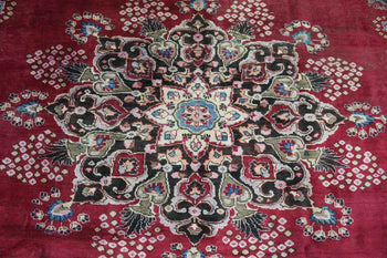 Traditional Red Medallion Vintage Wool Handmade Oriental Rug 268 X 353 cm www.homelooks.com 4
