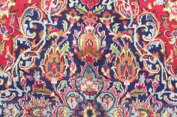 Traditional Red Medallion Patterned Handmade Oriental Rug 292 X 378 cm www.homelooks.com 10