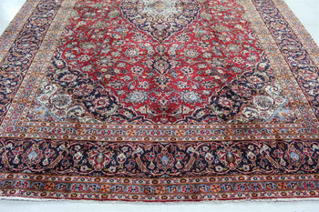 Traditional Antique Red Medallion Wool Handmade Oriental Rug 290 X 400 cm www.homelooks.com 2