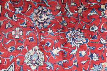 Attractive Traditional Vintage Red Handmade Oriental Rug 294 X 385 cm design details homelooks.com 