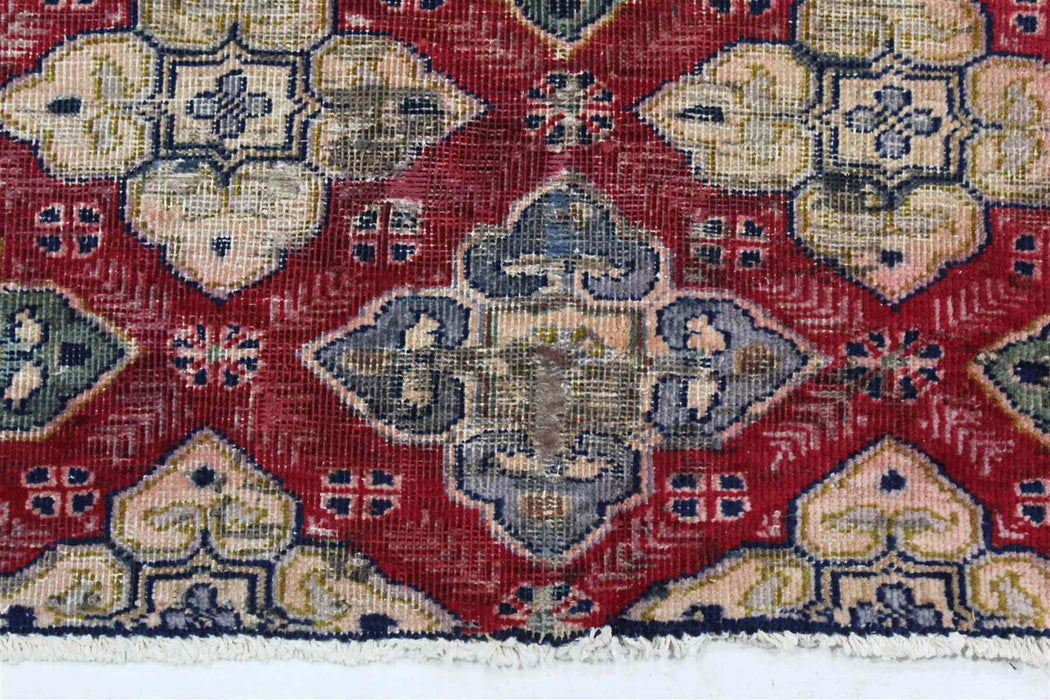 Lovely Traditional Red Vintage Geometric Handmade Oriental Wool Rug 202cm x 312cm edge design details www.homelooks.com