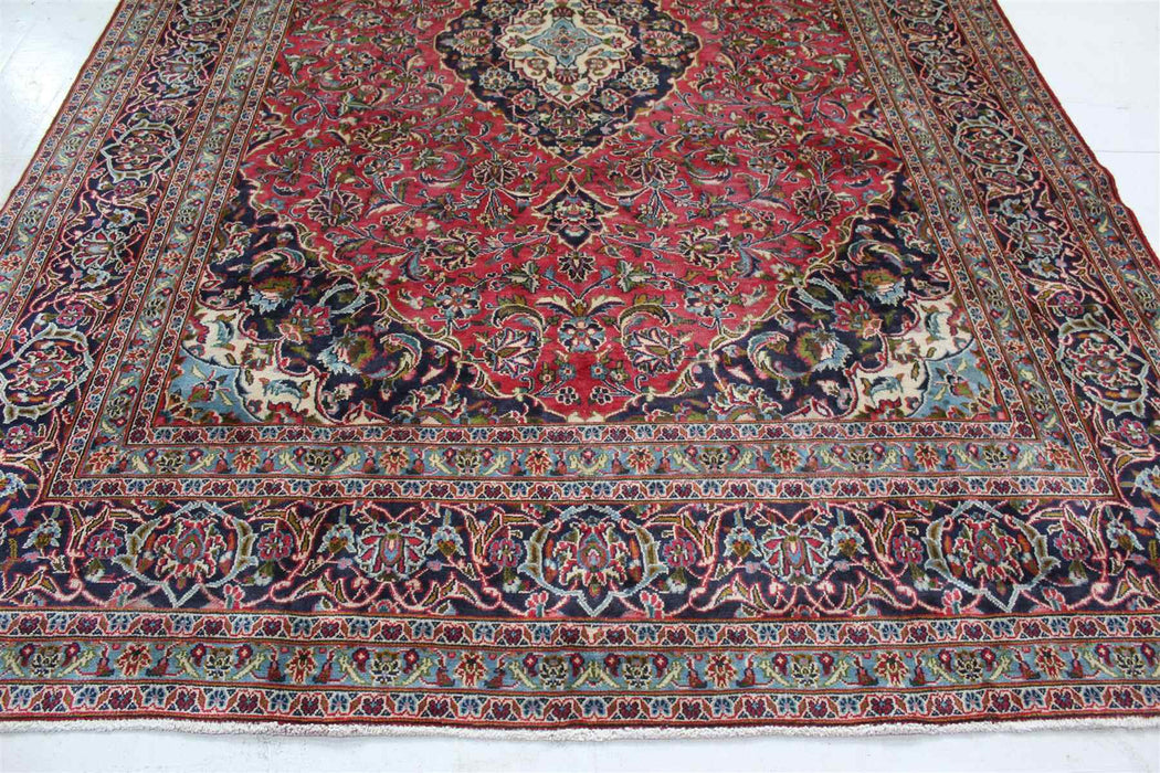 Charming Traditional Vintage Red Medallion Handmade Wool Rug bottom view www.homelooks.com