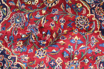 red vintage medallion handmade oriental wool rug design details www.homelooks.com