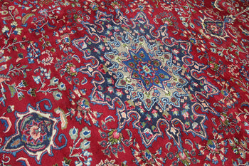 Red Medallion Design Traditional Vintage Wool Handmade Oriental Rug 298 X 374 cm www.homelooks.com 4