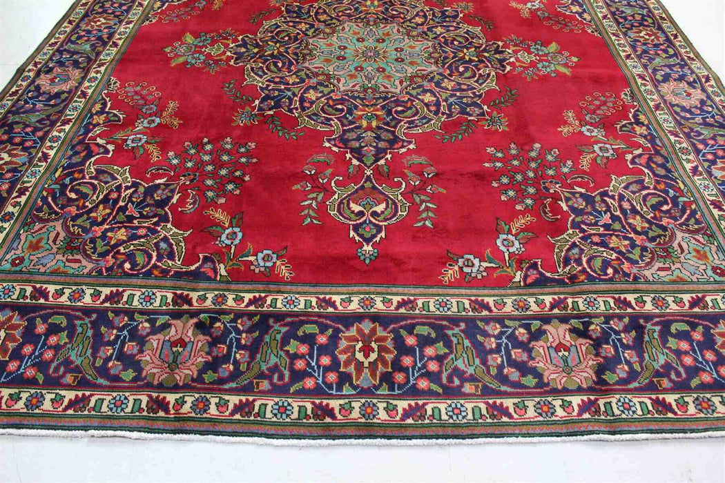 Lovely Traditional Antique Red Wool Handmade Oriental Rug 293 X 339 cm bottom view www.homelooks.com