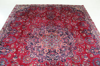 Traditional Vintage Red Medallion Wool Handmade Oriental Rug 202 X 300 cm www.homelooks.com 3