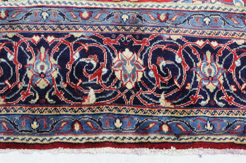 Attractive Traditional Vintage Red Handmade Oriental Rug 294 X 385 cm edge design details homelooks.com 