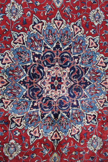Attractive Traditional Vintage Red Handmade Oriental Rug 294 X 385 cm  medallion pattern homelooks.com 