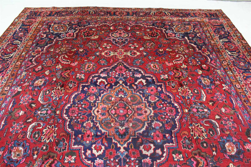 Beautiful Red Medallion Traditional Vintage Wool Handmade Rug 293 X 390 cm top view homelooks.com