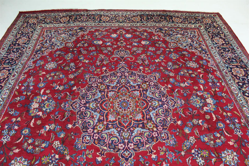 Traditional Antique Red Medallion Handmade Oriental Wool Rug 287cm x 346cm top view homelooks.com