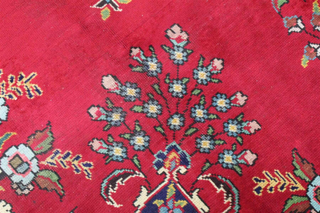 Lovely Traditional Antique Red Wool Handmade Oriental Rug 293 X 339 cm design details close-up www.homelooks.com