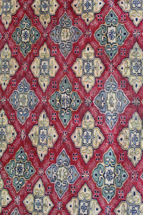 Lovely Traditional Red Vintage Geometric Handmade Oriental Wool Rug 202cm x 312cm design details www.homelooks.com