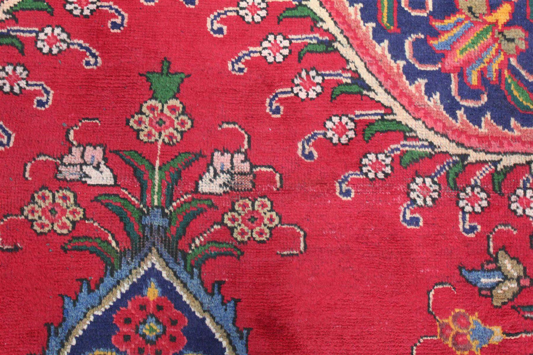 Lovely Large Traditional Red Vintage Handmade Oriental Wool Rug 212cm x 328cm floral pattern details www.homelooks.com