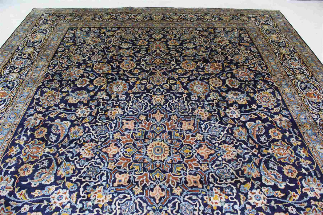 Lovely Traditional Vintage Navy Blue Handmade Oriental Wool Rug 312 X 435 cm top view www.homelooks.com 