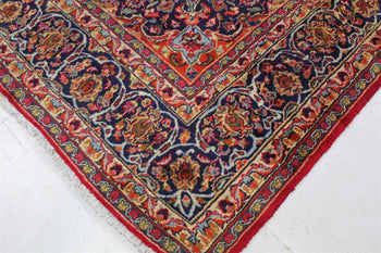 Traditional Red Medallion Patterned Handmade Oriental Rug 292 X 378 cm www.homelooks.com 11