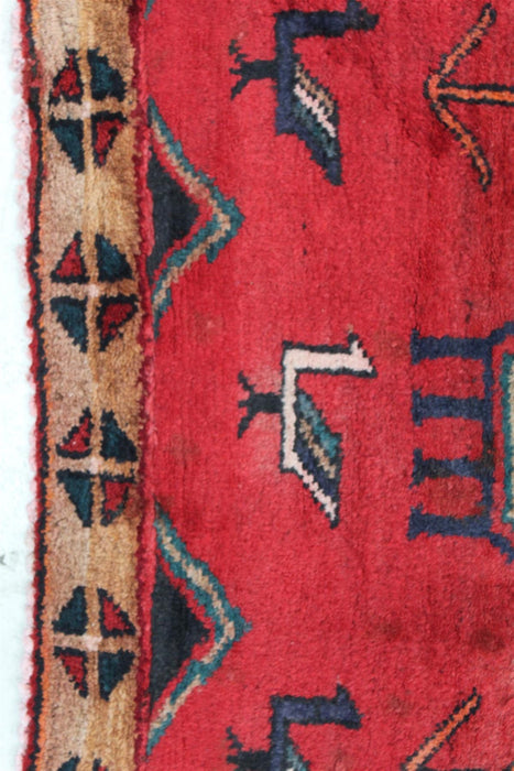 Delightful Red Geometric Traditional Handmade Vintage Rug design details www.homelooks.com