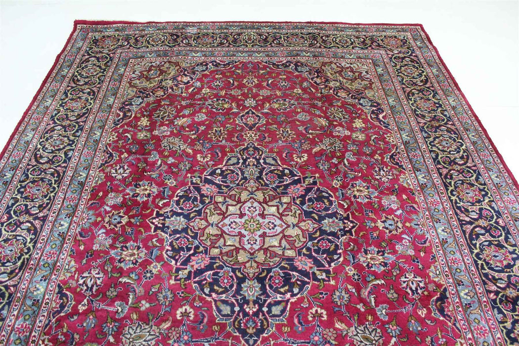 Traditional Antique Medallion Handmade Large Wool Rug 237cm x 330cm top view homelooks.com