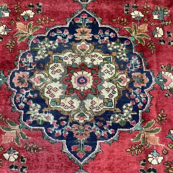 Traditional Antique Area Carpets Wool Handmade Oriental Rugs 250 X 338 cm medallion design detail www.homelooks.com