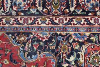 Classic Red Traditional Vintage Medallion Handmade Oriental Wool Rug 265 X 360 cm edge design details www.homelooks.com