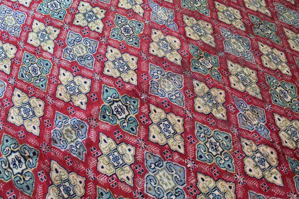 Lovely Traditional Red Vintage Geometric Handmade Oriental Wool Rug 202cm x 312cm floral pattern over-view www.homelooks.com