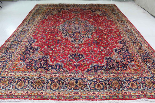 Traditional Red Medallion Patterned Handmade Oriental Rug 292 X 378 cm homelooks.com