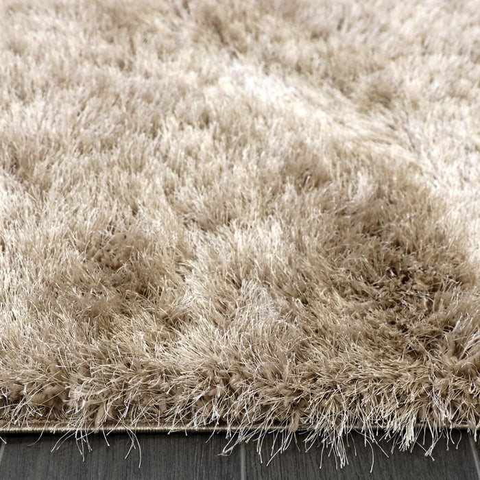 Lily Shimmer Beige Shaggy Rug texture details www.homelooks.com