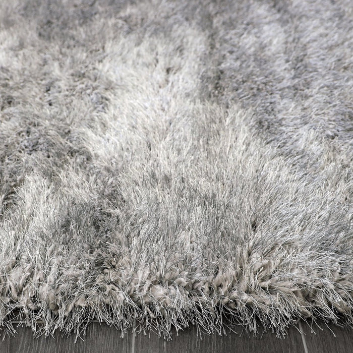 Lily Shimmer Grey Shaggy Rug texture detail www.homelooks.com